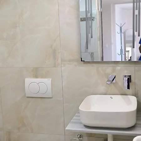 Apartment Natasha Himarë